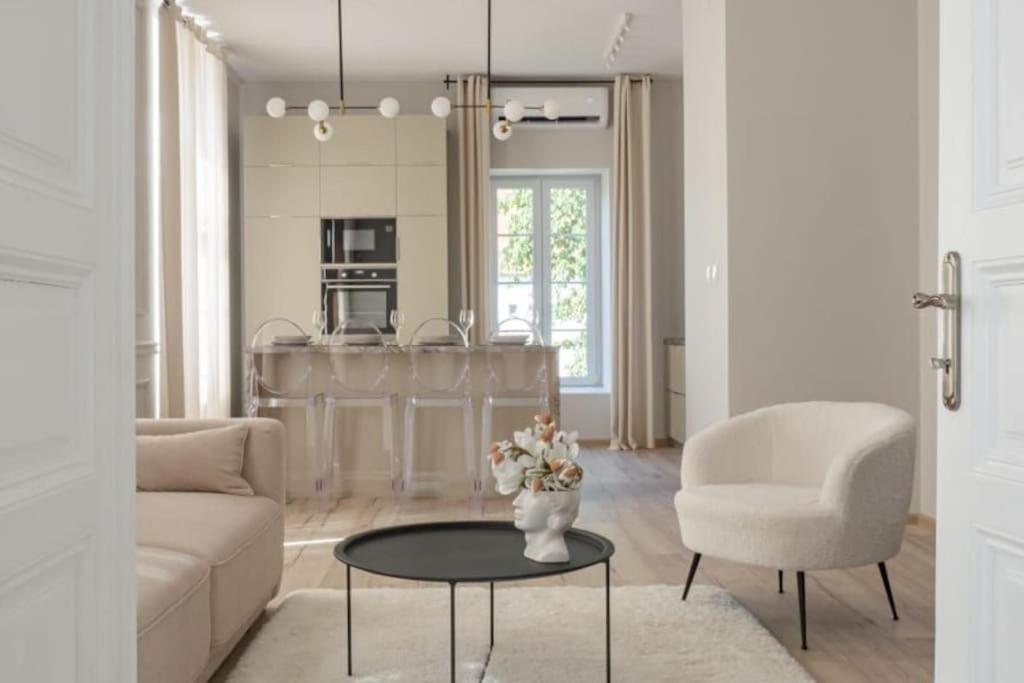 Central Park Apartments Bjelovar Esterno foto